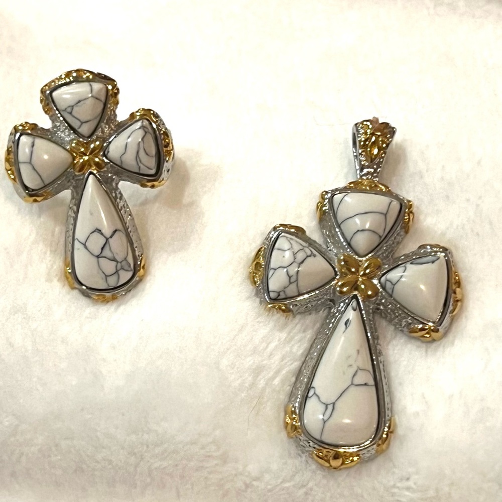 ~SET~ White marbled and Gold Cross Pendant and Ring Sz 11 - Picture 2 of 7